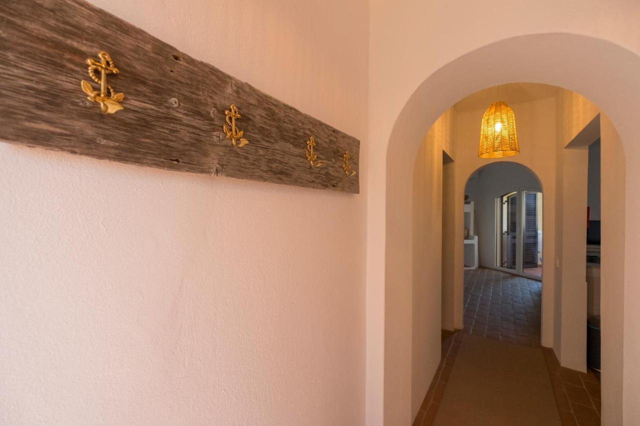 Cozy Beach Apartment W/ Sea View, Free Parking & Ac Carvoeiro  Exterior photo